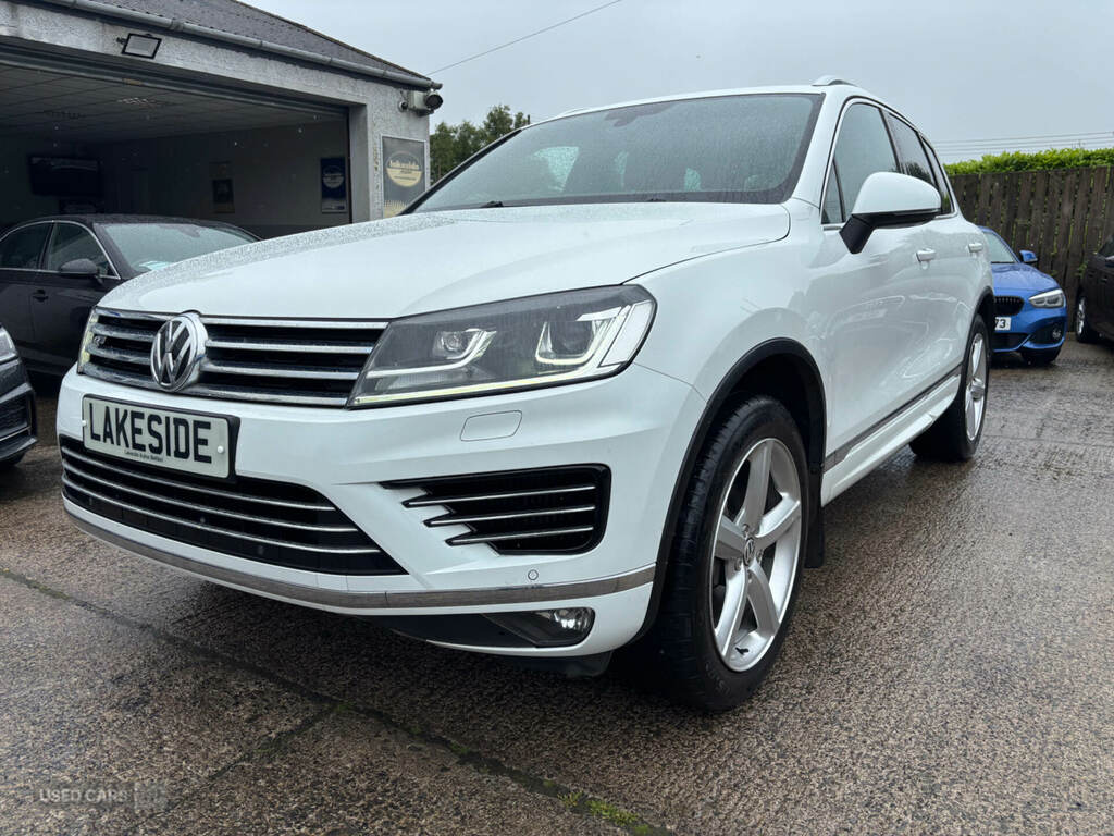 Volkswagen Touareg 3.0 V6 Tdi Bluemotion Tech 262 R-line Tip White #2