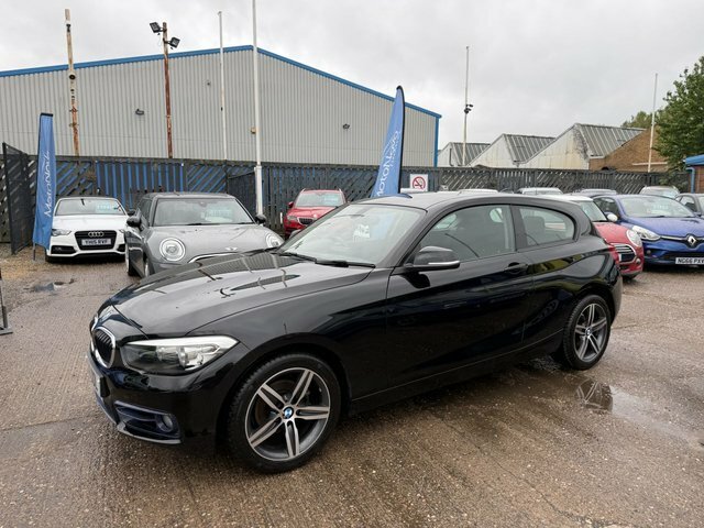 BMW 1 Series 2.0 118D Sport Hatchback Euro 6 Black #3