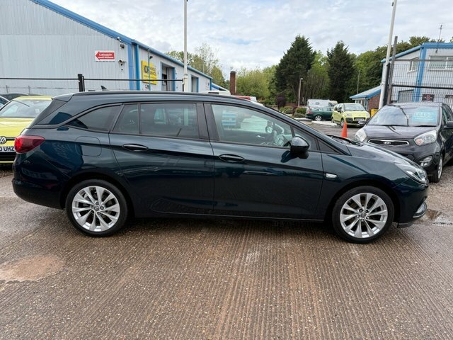 Vauxhall Astra 1.4I Tech Line Nav Sports Tourer DY18CXX Green #2