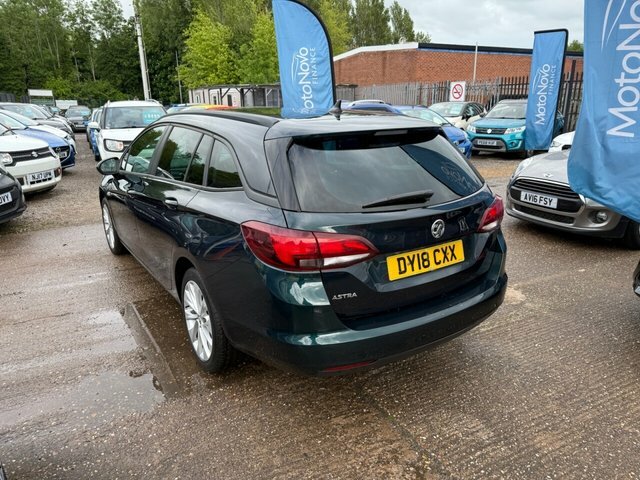 Vauxhall Astra 1.4I Tech Line Nav Sports Tourer DY18CXX Green #5
