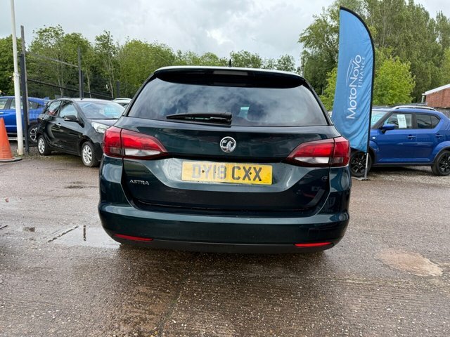 Vauxhall Astra 1.4I Tech Line Nav Sports Tourer DY18CXX Green #4