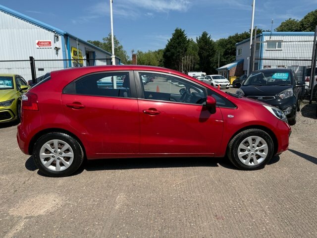 Kia RIO 1.1 Crdi Ecodynamics 1 Hatchback Red #2