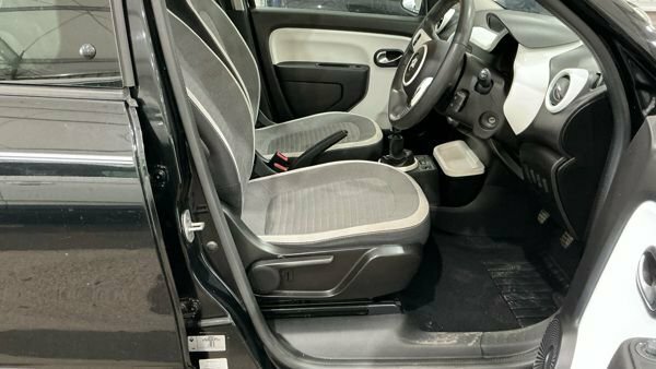 Renault Twingo Iconic Sce Ss Black #10