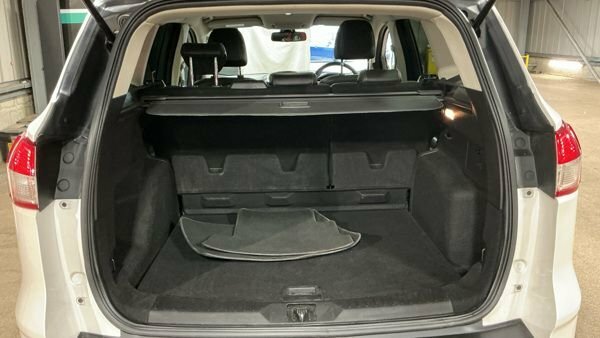 Ford Kuga 2.0 Kuga Titanium X 4X4 Tdci 4Wd White #7