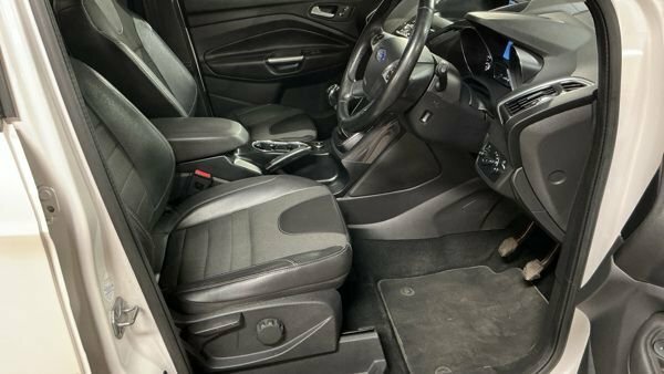 Ford Kuga 2.0 Kuga Titanium X 4X4 Tdci 4Wd White #9