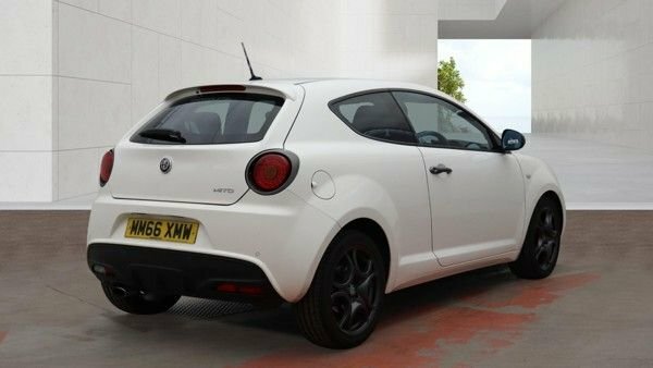 Alfa Romeo MiTo 875 Tb Twinair Speciale Hatchback Manua White #4