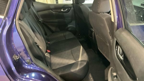 Nissan Qashqai 1.6 Dci Tekna Non-panoramic Red #8