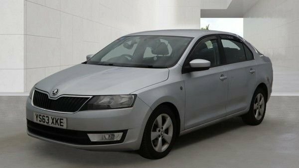 Skoda Rapid 1.4 Tsi Se Hatchback Dsg Euro 5 122 Ps Silver #2