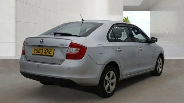 Skoda Rapid 1.4 Tsi Se Hatchback Dsg Euro 5 122 Ps Silver #4