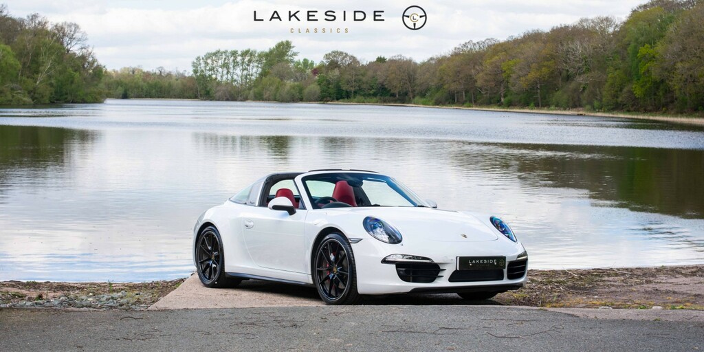 Porsche 911 3.8 991 4S White