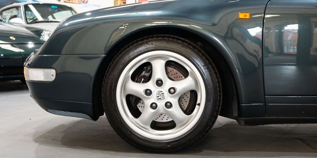 Porsche 911 993 Carrera Silver #9