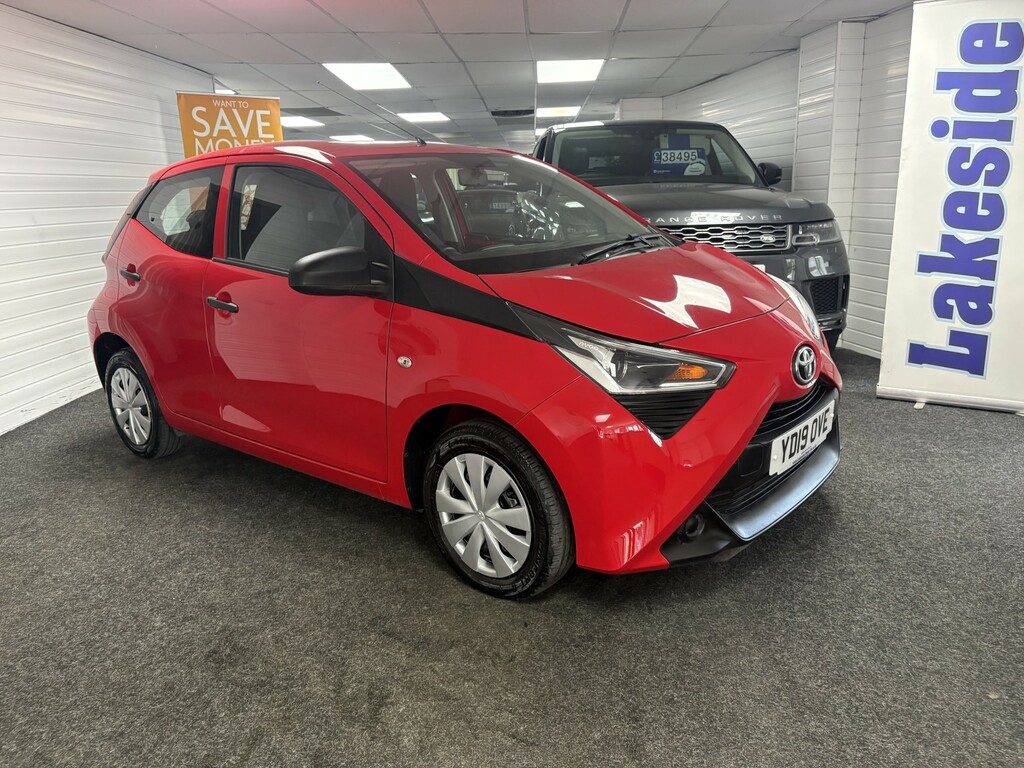 Toyota Aygo Hatchback 1.0 Vvt-i X Red