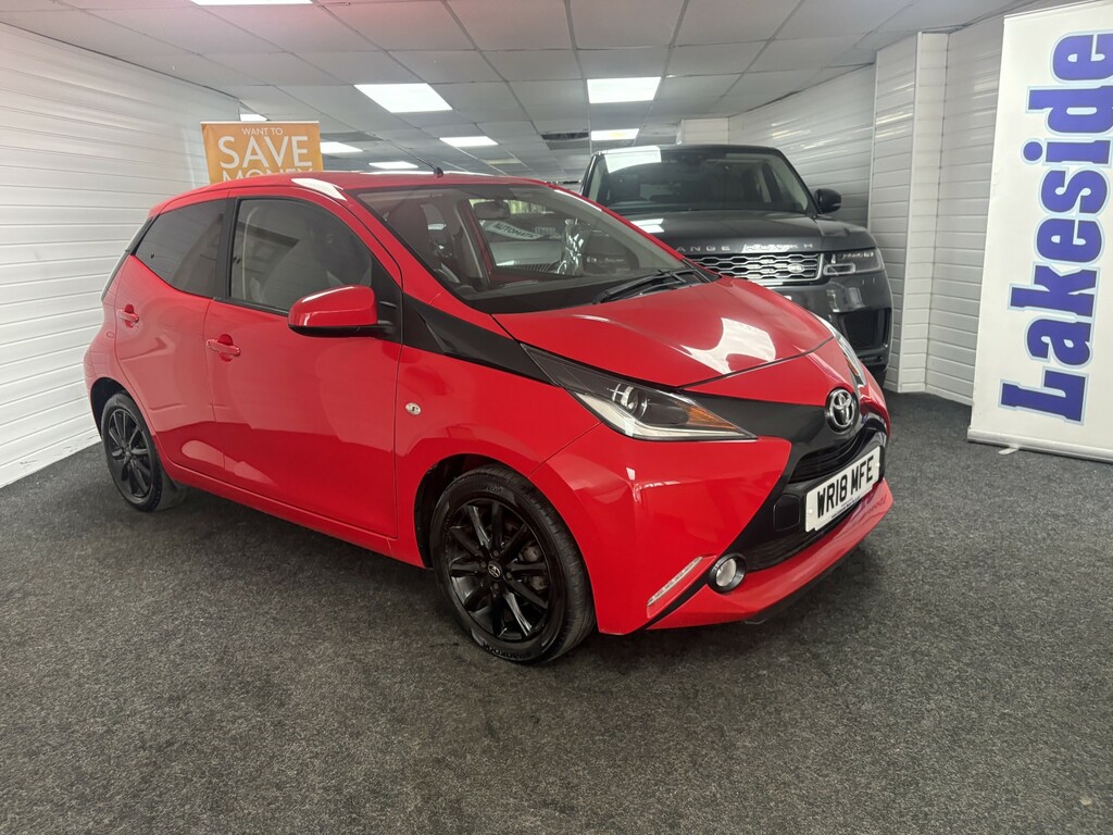 Toyota Aygo Hatchback 1.0 Vvt-i X-style WR18MFE Red