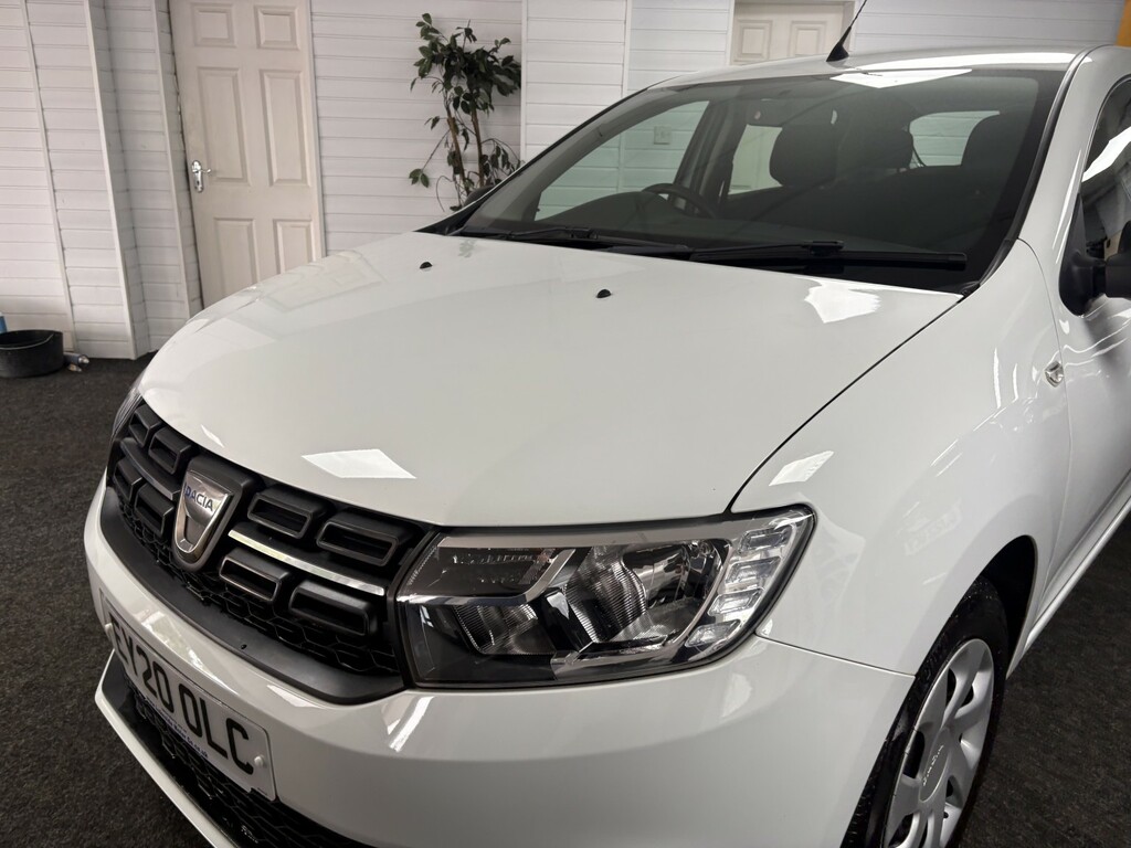 Dacia Sandero Essential White #22