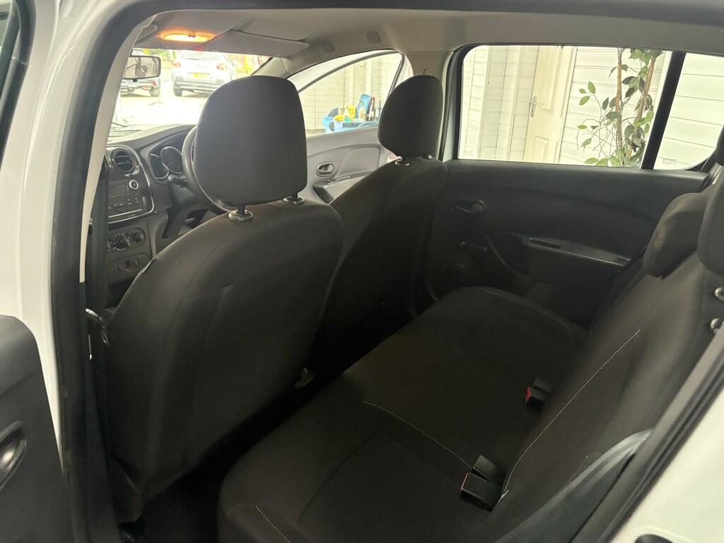 Dacia Sandero Essential White #28