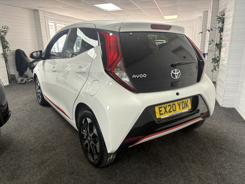 Toyota Aygo Hatchback 1.0 Vvt-i X-trend EX20YDK White #5