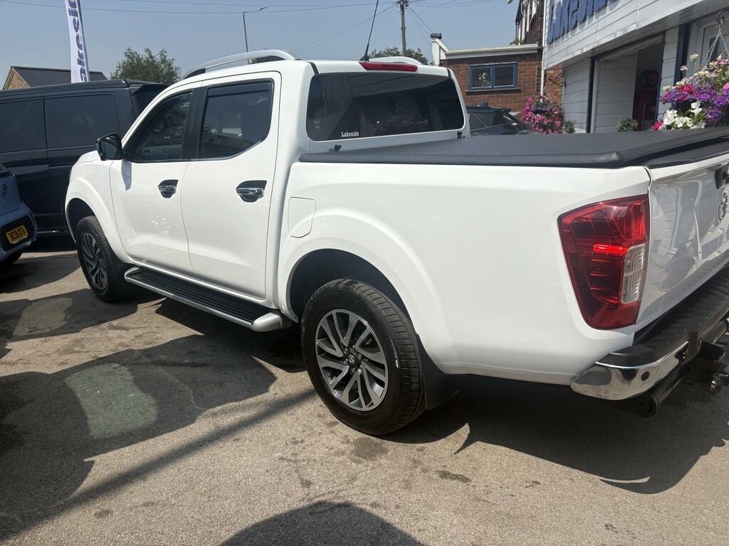 Nissan Navara Navara Tekna Dci White #7