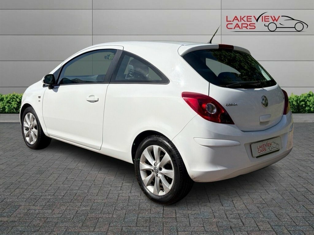 Vauxhall Corsa 1.2L Excite White #5