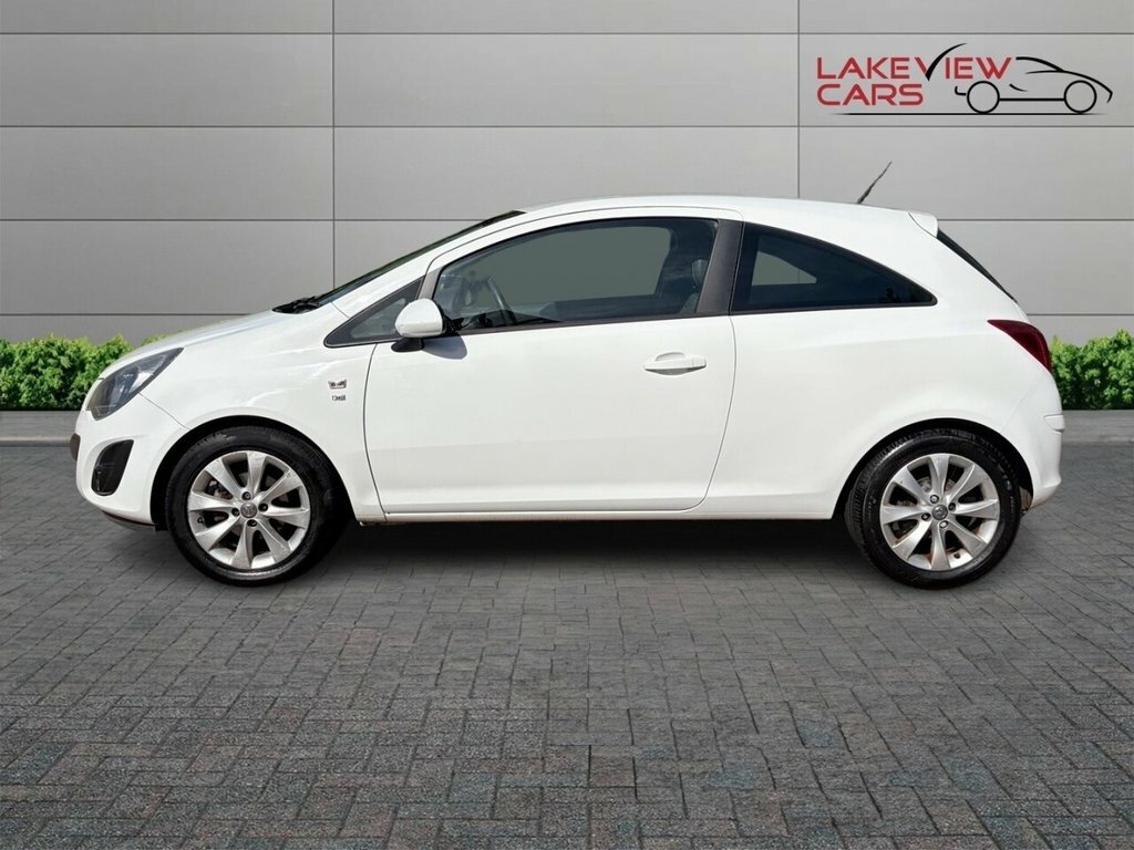Vauxhall Corsa 1.2L Excite White #4