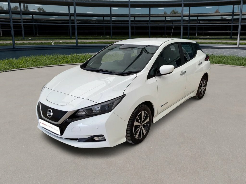 Nissan Leaf Hatchback White #2