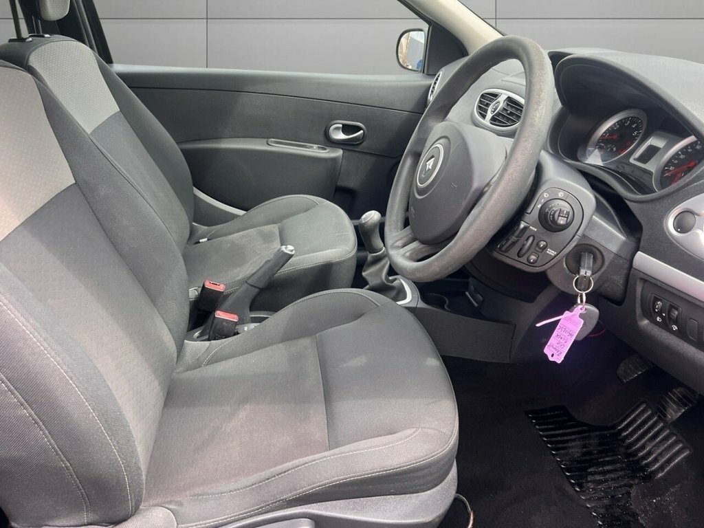 Renault Clio 1.2L I-music Black #3