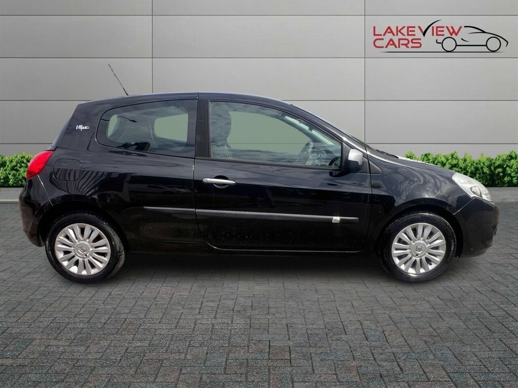 Renault Clio 1.2L I-music Black #4