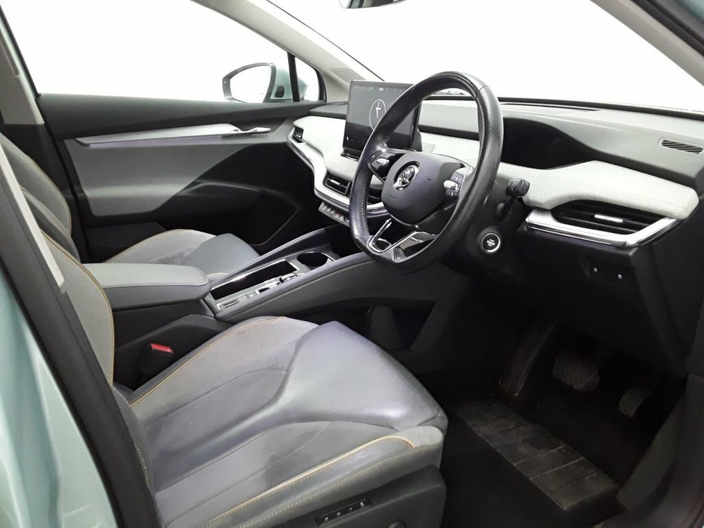 Skoda ENYAQ Suv Silver #6