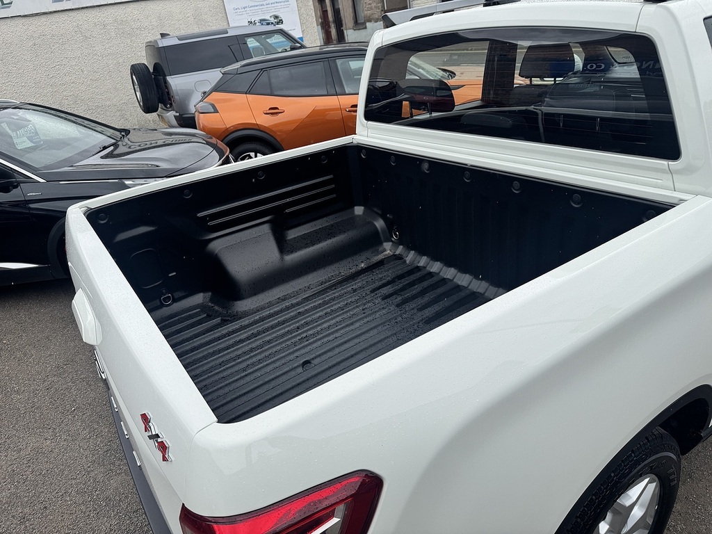 SsangYong Musso 2.2 Double Cab Pick Up Saracen Black #33