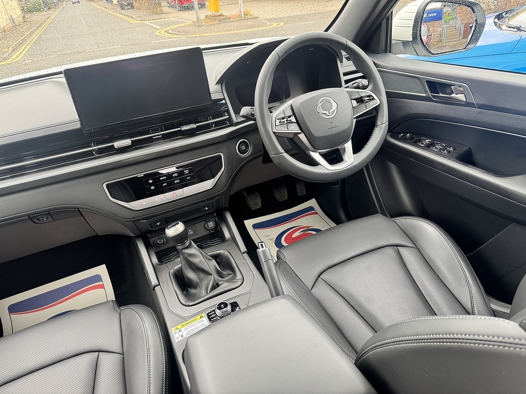 SsangYong Musso 2.2 Double Cab Pick Up Saracen Black #20