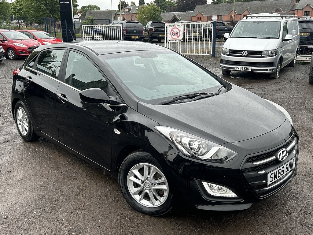 Hyundai I30 1.6 Crdi Blue Drive Se Hatchback Black