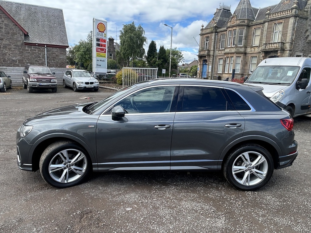 Audi Q3 2.0 Tdi 35 S Line Suv S Tronic Euro 6 Grey #4
