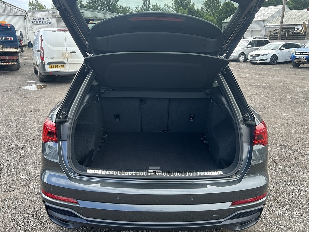 Audi Q3 2.0 Tdi 35 S Line Suv S Tronic Euro 6 Grey #5