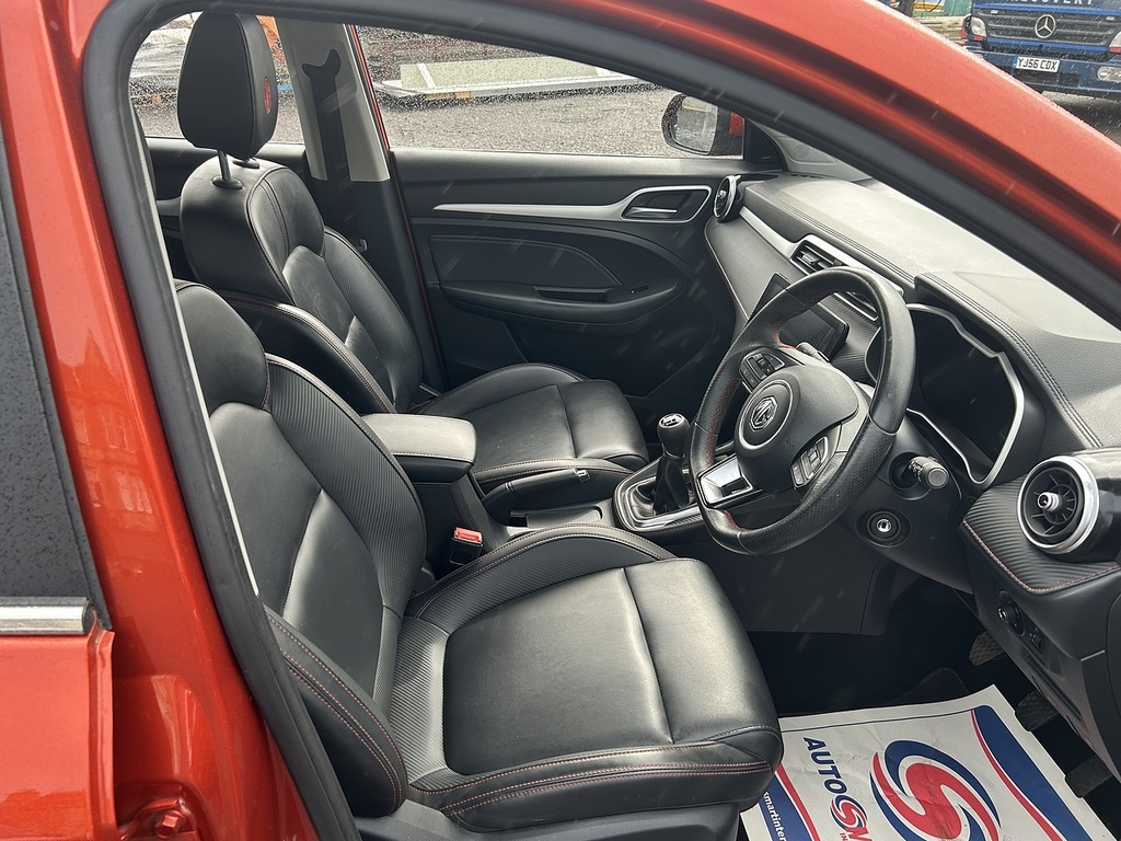 MG ZS 1.5 Vti-tech Exclusive Suv Euro Orange #6