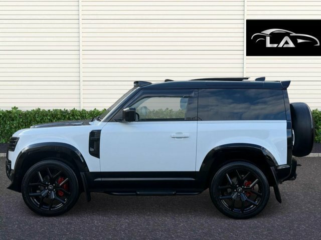 Land Rover Defender 90 2024 3.0 D250 Mhev X-dynamic Hse 4Wd Euro 6 White #3