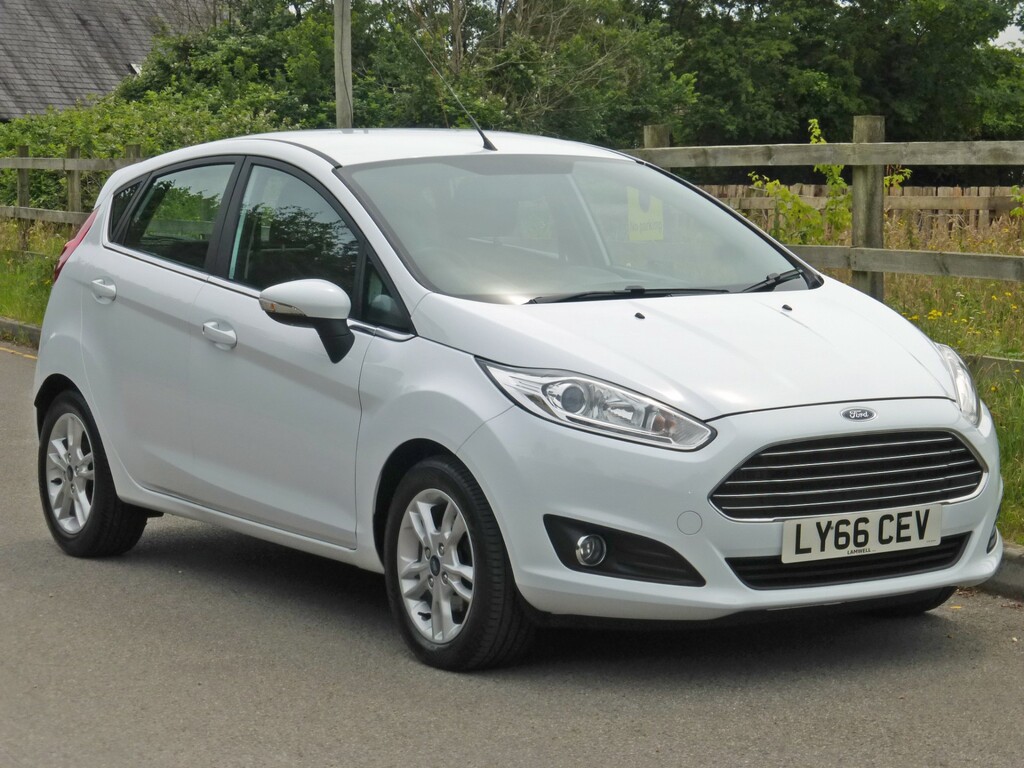 Ford Fiesta Petrol LY66CEV #3