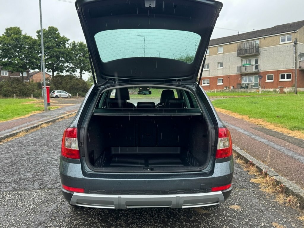 Skoda Octavia 2L Scout Grey #5
