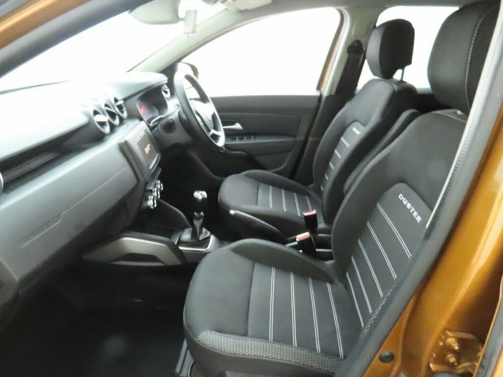 Dacia Duster 1.5L Prestige Orange #2