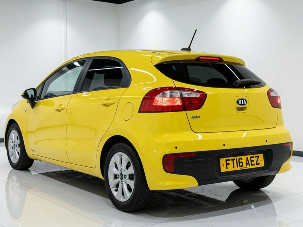 Kia RIO 1.3L Sr7 Yellow #2