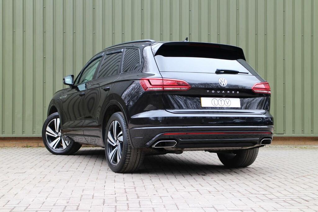 Volkswagen Touareg 3.0 Tdi V6 R-line Tech Tiptronic 4Motion Euro 6 S Black #5