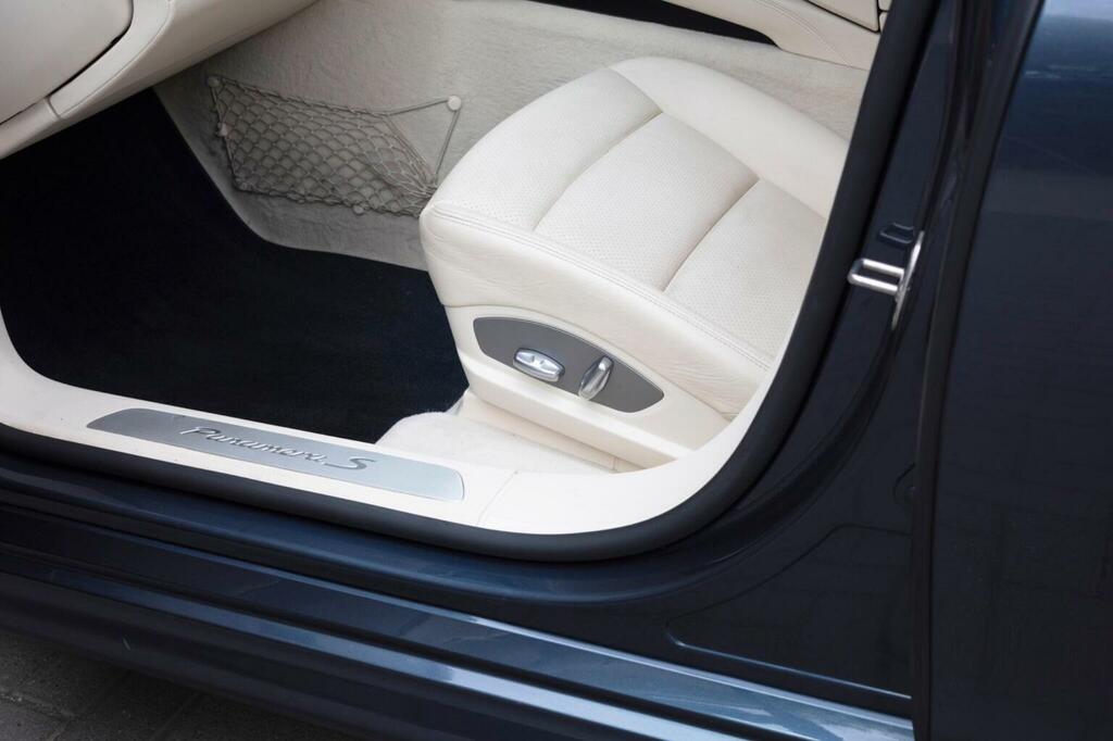 Porsche Panamera 3.6 V6 Pdk Euro 5 Ss Black #26
