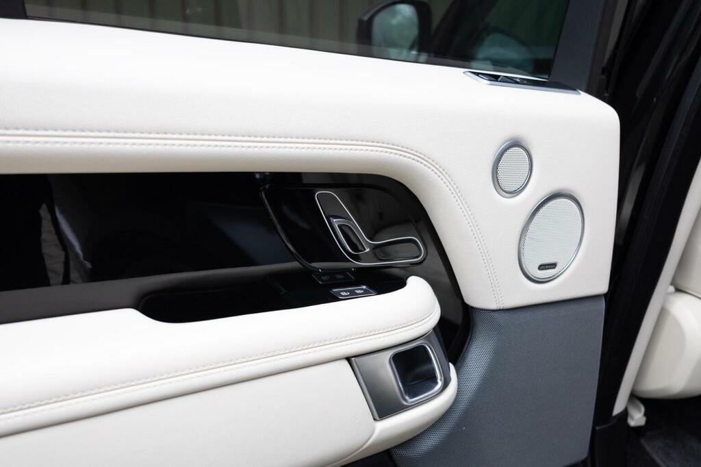 Land Rover Range Rover Westminster Black Red #46