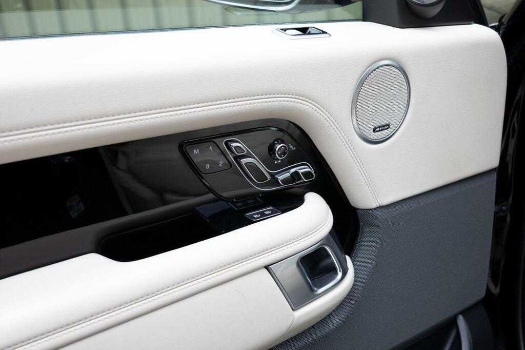 Land Rover Range Rover Westminster Black Red #24