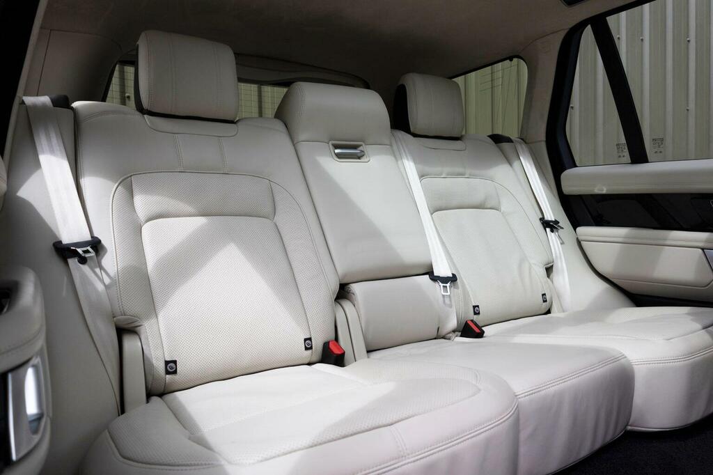Land Rover Range Rover Westminster Black Red #14