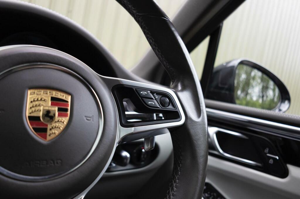 Porsche Macan Turbo Pdk  #130