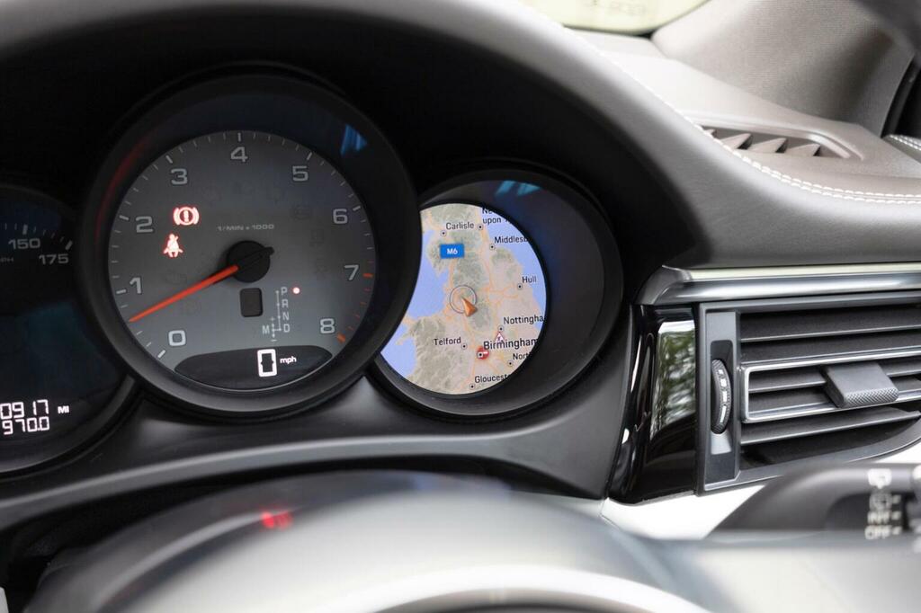 Porsche Macan Turbo Pdk  #40