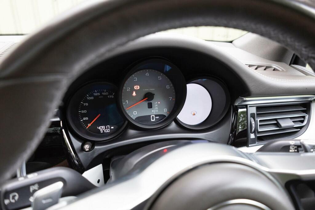 Porsche Macan Turbo Pdk  #66