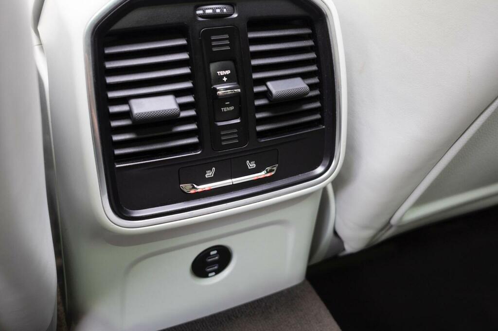 Porsche Macan Turbo Pdk  #59