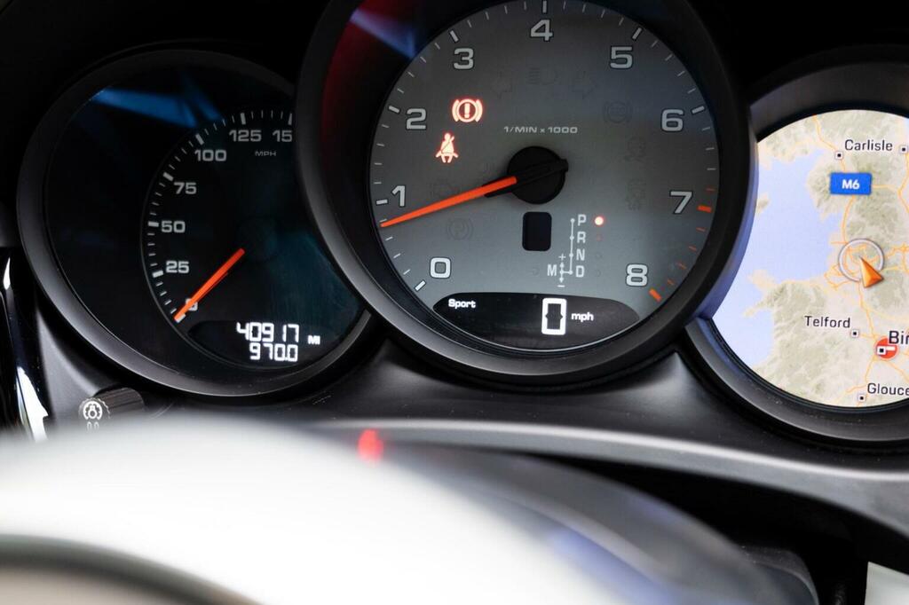 Porsche Macan Turbo Pdk  #106