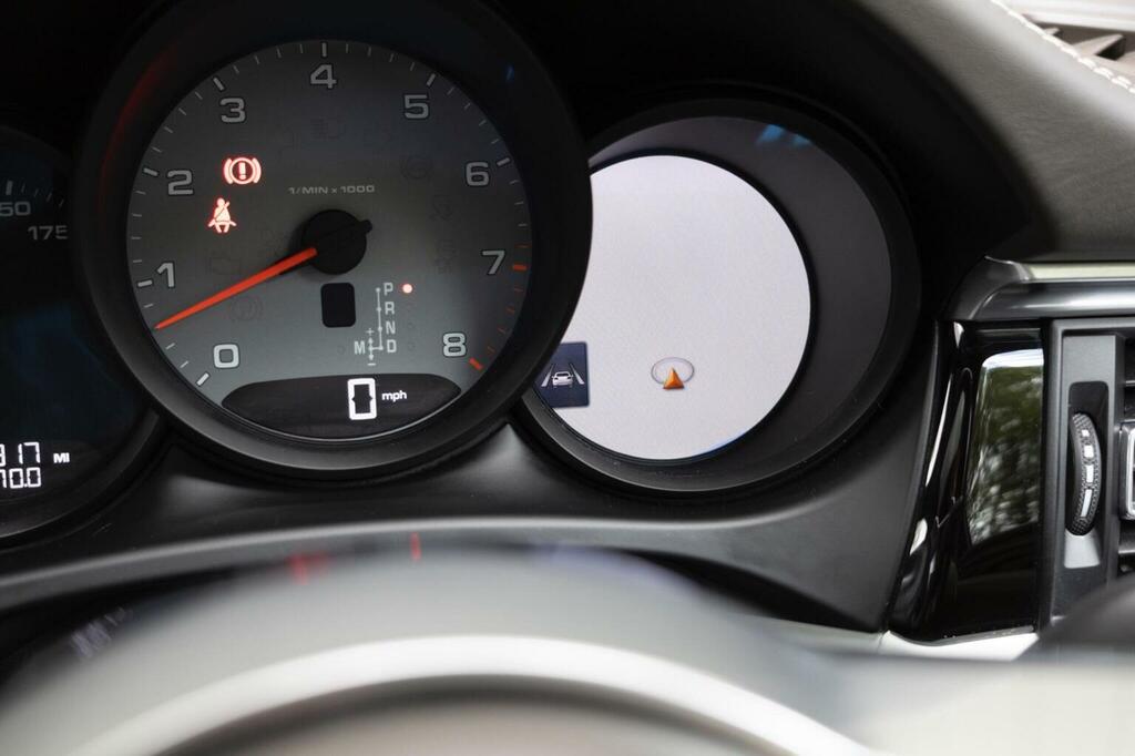 Porsche Macan Turbo Pdk  #37