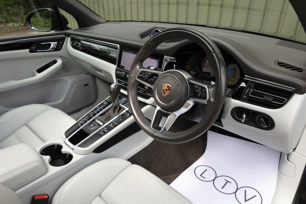 Porsche Macan Turbo Pdk  #95